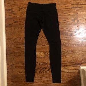 Lululemon black wunder under